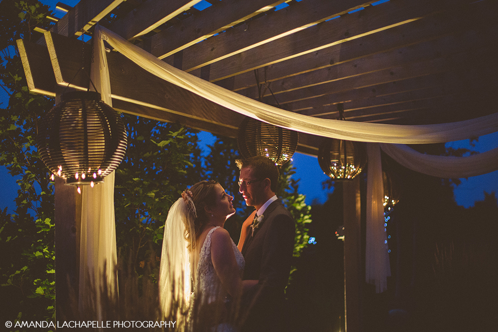 romantic wedding photographer